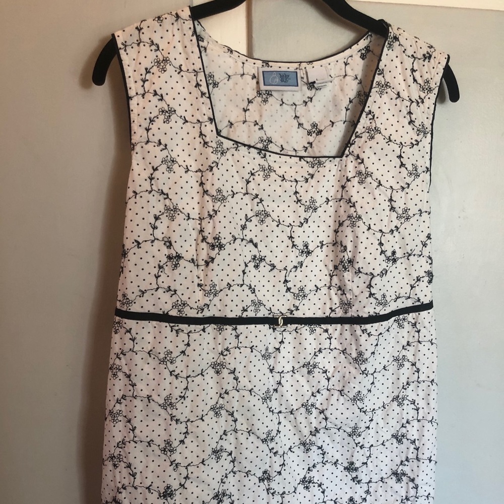 Baby and Me maternity sleepless embroidered top